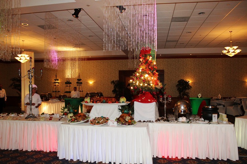 Holiday Inn Resort presents: Christmas On The Beach
